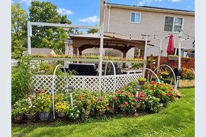 527 Valentine St, Hackettstown, NJ 07840 - Photo 18