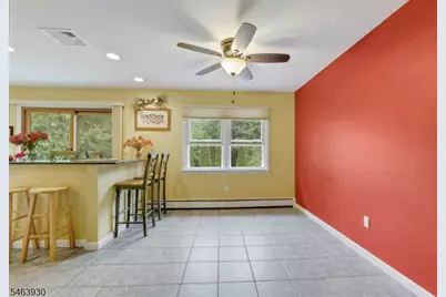 21 Aldrin Dr, Wanaque, NJ 07465 - Photo 10