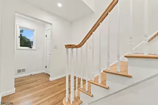 152 Glenwood Ct, Union Township, NJ 07083 - Photo 6