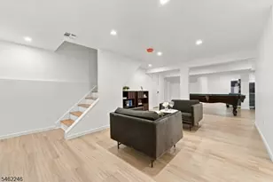 152 Glenwood Ct, Union Township, NJ 07083 - Photo 32