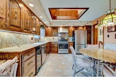 134 Hillside Ave, Nutley, NJ 07110 - Photo 14