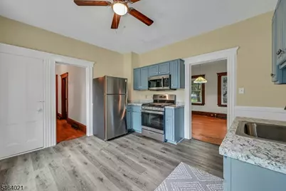 370 Sicomac Ave, Wyckoff Township, NJ 07481 - Photo 2