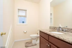 10 DeCroce Ct, Parsippany, NJ 07054 - Photo 4
