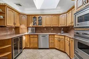 186 Laauwe Ave, Wayne, NJ 07470 - Photo 8