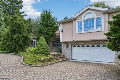 186 Laauwe Ave, Wayne, NJ 07470 - Photo 2