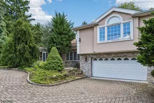 186 Laauwe Ave, Wayne, NJ 07470 - Photo 2