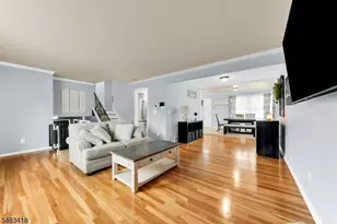 333 Foxwood Rd, Union Township, NJ 07083 - Photo 6