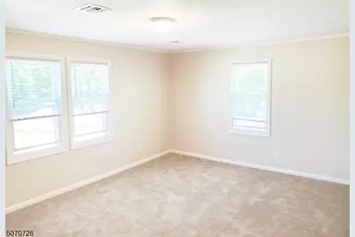 509 Jauncey Ave, Lyndhurst Township, NJ 07071 - Photo 12