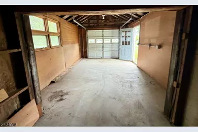31 Fourth St, Hillsborough Township, NJ 08821 - Photo 12