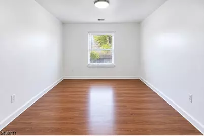 63 Hobson St #2, Newark, NJ 07112 - Photo 8