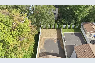 572 S 11th St, Newark, NJ 07103 - Photo 28