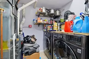 572 S 11th St, Newark, NJ 07103 - Photo 20