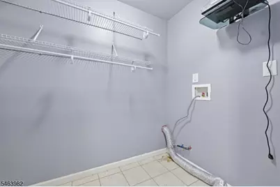 572 S 11th St, Newark, NJ 07103 - Photo 8