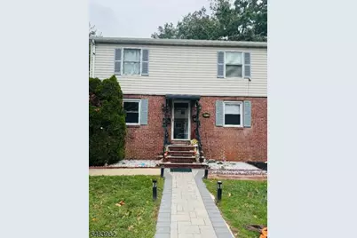 211 E 8th Ave #1, Roselle, NJ 07203 - Photo 1
