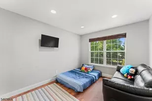 300 Hamilton Dr, Greenwich Township, NJ 08886 - Photo 28