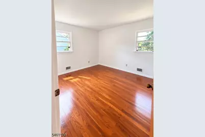 627 Warfield Rd, North Plainfield, NJ 07063 - Photo 8