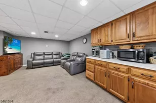 267 Ellis Rd, Holland Township, NJ 08848 - Photo 8