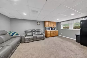 267 Ellis Rd, Holland Township, NJ 08848 - Photo 36