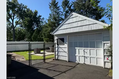 86 Sycamore Rd, Clifton, NJ 07012 - Photo 10