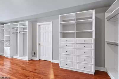 5 Nalesnik Dr, Fairfield, NJ 07004 - Photo 20