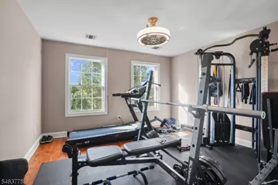 5 Nalesnik Dr, Fairfield, NJ 07004 - Photo 24