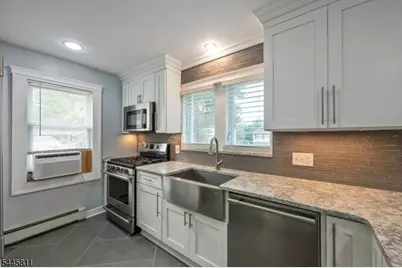 122 Garside Avenue, Wayne, NJ 07470 - Photo 6