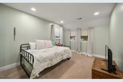 62 Liberty St, Lodi, NJ 07644 - Photo 16