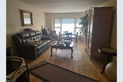 160 Woods Rd, Hillsborough Township, NJ 08844 - Photo 6
