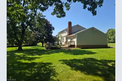 160 Woods Rd, Hillsborough Township, NJ 08844 - Photo 4