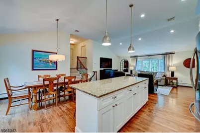 44 Northview Dr, Morris Plains, NJ 07950 - Photo 18