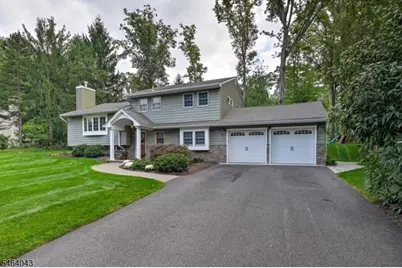 44 Northview Dr, Morris Plains, NJ 07950 - Photo 2