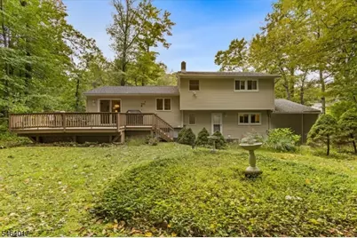 38 Old Coach Rd, Vernon, NJ 07462 - Photo 2
