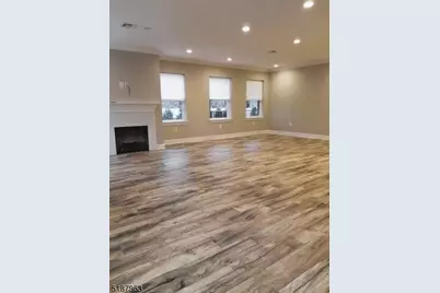 6 Elm St #12, Madison, NJ 07940 - Photo 6
