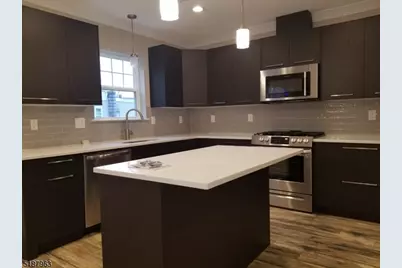 6 Elm St #12, Madison, NJ 07940 - Photo 2