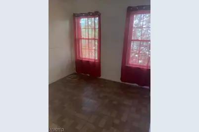 21 Holland St, Newark, NJ 07103 - Photo 8
