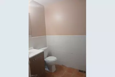 21 Holland St, Newark, NJ 07103 - Photo 20