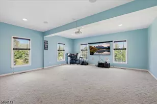 29 Old Schoolhouse Rd, Bethlehem Township, NJ 08802 - Photo 18