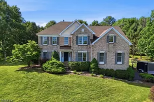 29 Old Schoolhouse Rd, Bethlehem Township, NJ 08802 - Photo 1