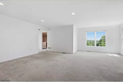 29 Old Schoolhouse Rd, Bethlehem Township, NJ 08802 - Photo 22