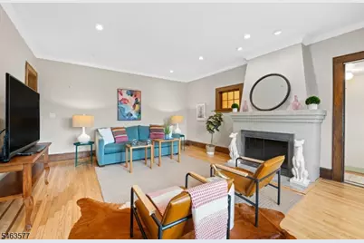 17 Floyd Rd, Verona, NJ 07044 - Photo 6