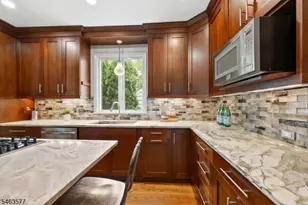 17 Floyd Rd, Verona, NJ 07044 - Photo 18