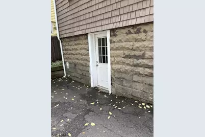 9 Laurel Pl, Montclair, NJ 07043 - Photo 16