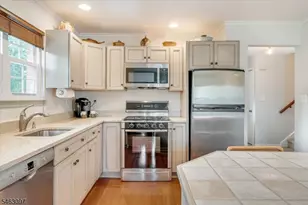 16 Lexington Ct, Chatham Township, NJ 07928 - Photo 16