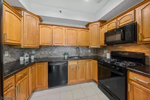 351 S Broad St, Elizabeth, NJ 07202 - Photo 4