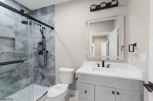 240 Atlantic Dr, Parsippany, NJ 07054 - Photo 10