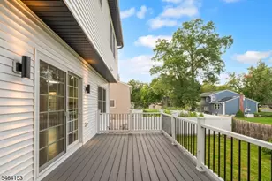 240 Atlantic Dr, Parsippany, NJ 07054 - Photo 20