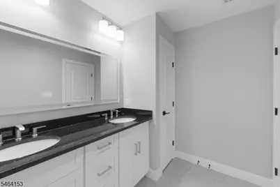 240 Atlantic Dr, Parsippany, NJ 07054 - Photo 28