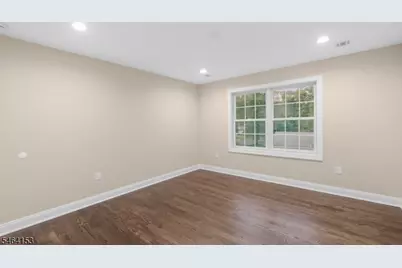 240 Atlantic Dr, Parsippany, NJ 07054 - Photo 30