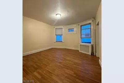 15 Caroline Ave, Clifton, NJ 07011 - Photo 10
