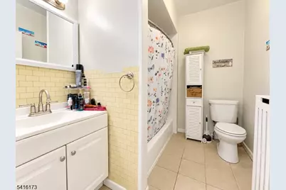 15 Caroline Ave, Clifton, NJ 07011 - Photo 20